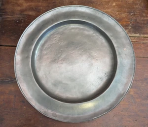 HTF grande piatto da portata in peltro vecchio mondo 12 1/2 pollici: più disponibili - Foto 1 di 9