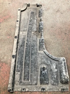 BMW X3 X4M F97 F98 G01 G02 BAJO PANEL DE CARROCERÍA BAJO ESCUDO CUBIERTA LADO IZQUIERDO 7394745. - Imagen 1 de 4