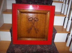 Vtg. Solid Wood Relieve Cut 3D "THE KEYS TO LIFE" Wall Hanger Great Condition - Picture 1 of 9