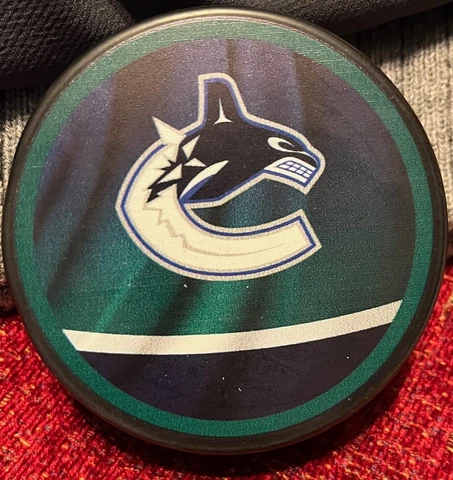 2021 Vancouver Canucks NHL Reverse Retro Dual Logo Souvenir Hockey Puck Cover