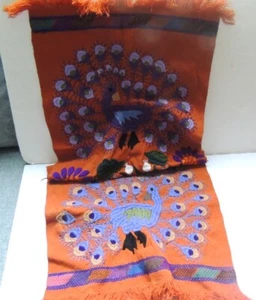 Mexikanische Volkskunst bestickt gewebt Pfau Blumen Wandteppich Tischläufer 17x38" - Bild 1 von 6