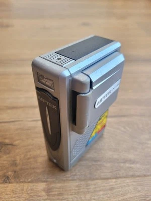Aiptek Pocket DV3300 Digital Camcorder – Spares or Repairs. Tested, powers on - Image 1 of 4
