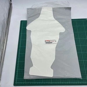 5YU-2414H-00 Genuine Yamaha MT01 Under Tank Damper Plate Foam 05-09 NOS - Picture 1 of 5