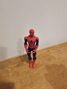 Marvel Universe SPIDER-MAN 3.75" 2009 Action Figure - Picture 1 of 6