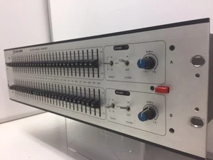 Klark Teknik DN30 30-Band Graphic Equalizer 30Hz High Pass Filter Used - Picture 1 of 3