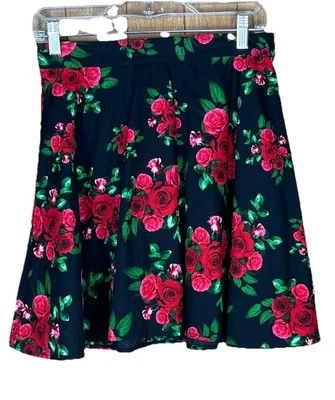 Falda Patinadora Hell Bunny (Talla M) Rosas Rojas Negra 100% Algodón Foto 1 de 4