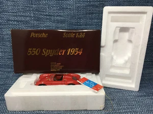 CMC Porsche 550 Spyder 1954 Red Diecast Car 1/24 Scale Car M-008 Mint in Box - Picture 1 of 12