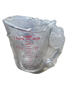 Cambro Camwear Polycarbonate Measuring Cup Clear, 1 pt. | 1/Each - Picture 1 of 2