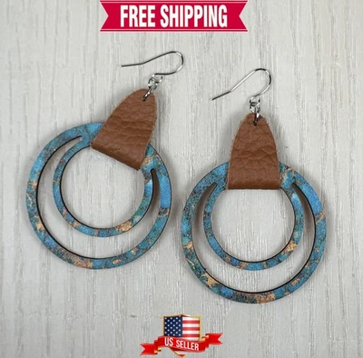 Pendientes grandes de madera azul y marrón con doble aro boho llamativos, cables de oreja de platino Foto 1 de 4