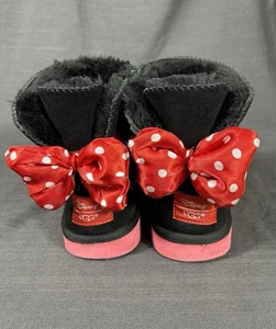 Limited Edition Disney UGG Minnie Mouse Boots Sweetie Red Bow Womens Sz 9 - Picture 1 of 7