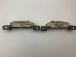 BMW Z4 E85 E86 2006-2009 SOFTOP ROOF LOCK LATCH BASE PLATE PAIR 7016885/7016886 - Picture 1 of 2