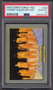 Tarjeta de baloncesto roja turca Kobe Bryant Topps 2006 #258 equipo clasificado PSA 10 - Imagen 1 de 2
