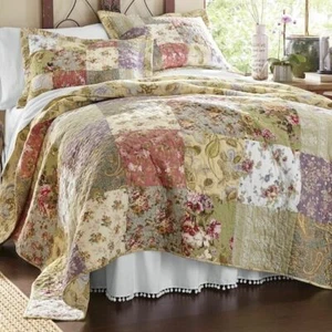 BEAUTIFUL COZY COTTAGE ANTIQUE PATCHWORK BLUE PURPLE ROSE PINK GREEN QUILT SET - Picture 1 of 3