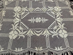 lovely antique 1900s ivory knotted filet lace shawl 54x44" PLUS 7" fringe! xc cd - Picture 1 of 19
