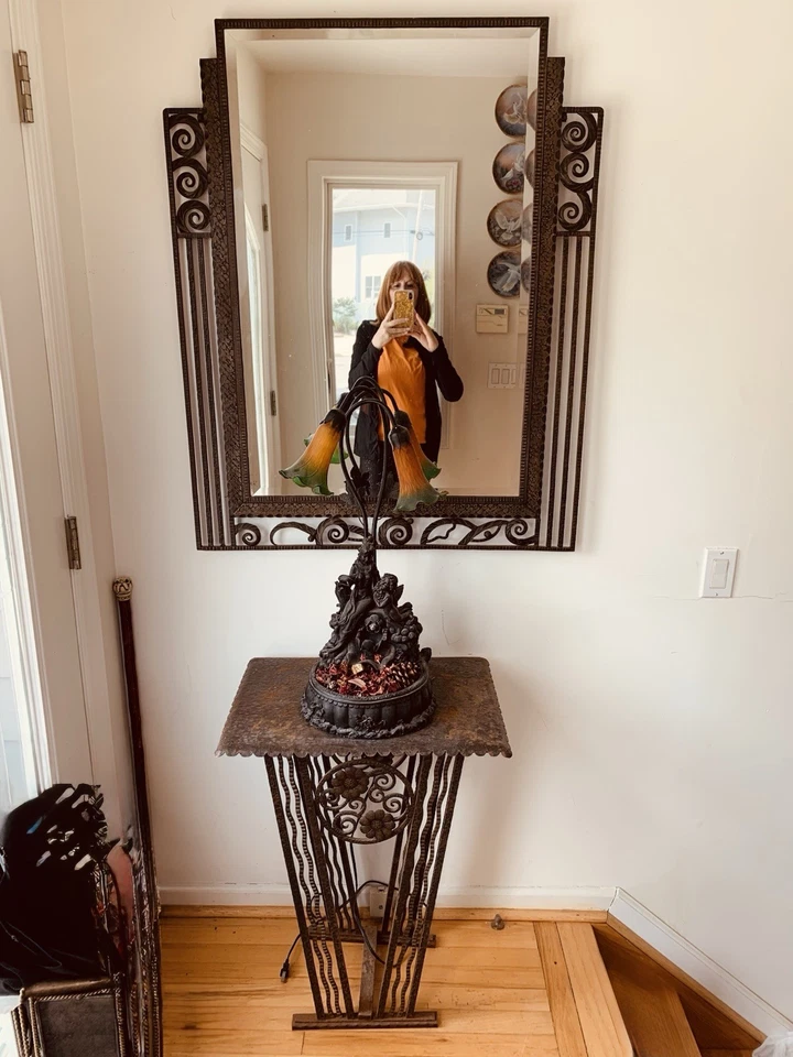 Espejo de pared de metal decorado estilo Art Deco vintage Foto 1 de 1