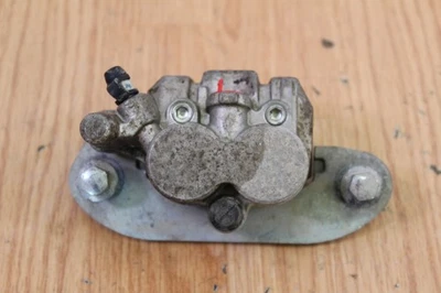 Pinza de freno trasera derecha Yamaha Wolverine 700 R-Spec 2016 dirección asistida eléctrica Foto 1 de 4