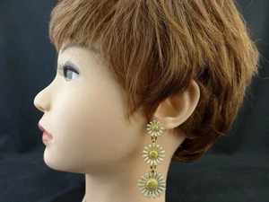 Kenneth Jay Lane KJL Triple Daisy Retro Enamel Flower Power Drop Dangle Earrings - Picture 1 of 5