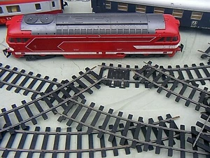 LIMA O GAUGE ENGINE COACHES & LIMA O GAUGE TRACK - Picture 1 of 12
