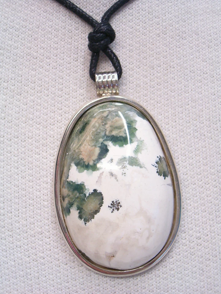 Ciondolo in ARGENTO 925 con DIASPRO OCEANO (Orbicolare) naturale e girocollo - Immagine 1 di 3