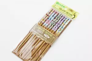 5 PARES palillos de bambú estilo japonés/chino palillos patrón mariposa - Imagen 1 de 4