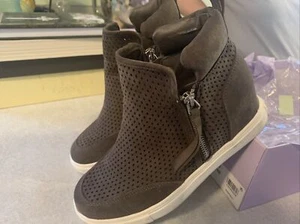 Madden Girl Perfekt Grey Fab Größe 7 einmal getragen mit Karton - Bild 1 von 7