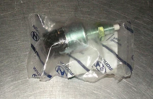Elantra/Lantra Coupe S Coupe Terracan Stop Lamp Switch 4 Pin 93810-32001 - Picture 1 of 1