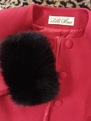 Vtg 80s 90s Does 60s Hot Red Lilli Ann Fox Fur Cuff Union Made Short Box Blazer - Image 1 of 4