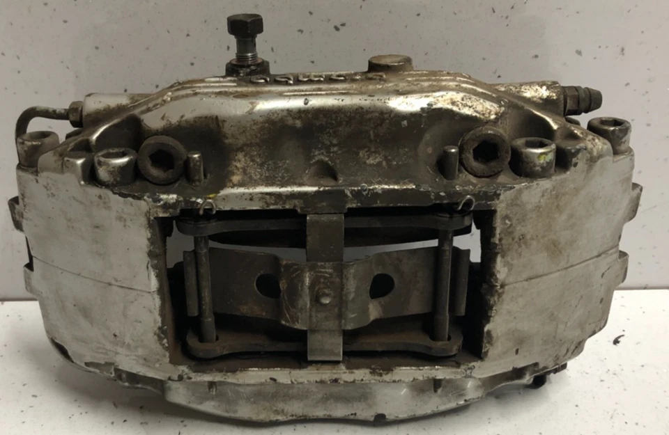 JAGUAR XJR XKR 2001-2006 'BREMBO' BRAKE CALIPER FRONT RIGHT - Image 1 of 3