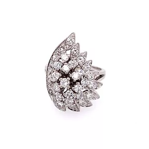 Anillo de cóctel vintage de oro blanco de 14k de 1,50 quilates con diamantes en forma de pera tamaño - Imagen 1 de 11