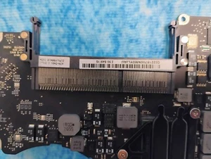 MacBook Pro 17" DCi5 2.53Ghz Logic Board *PARTS ONLY* - Picture 1 of 3