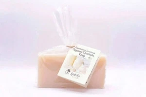 HANDGEMACHTE TRADIONELLE NATURSEIFE MIT KEFIR, SEIDENPROTEINEN & BIO-OLIVENÖL - Picture 1 of 1