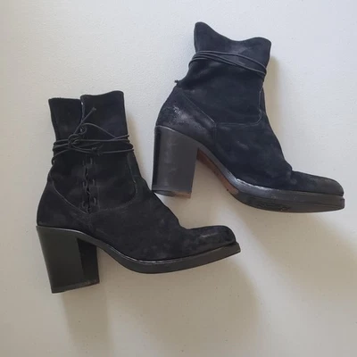 Botas de tornozelo femininas Alberto Fasciani 40 couro preto salto bloco Itália renda grunge - Imagem 1 de 4