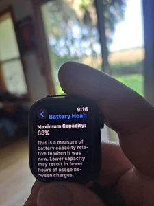 Apple Watch Series 8 MNUX3LL/A 8th Gen 41mm Aluminum WiFi GPS 4G LTE Starlight - Photo 1 sur 7