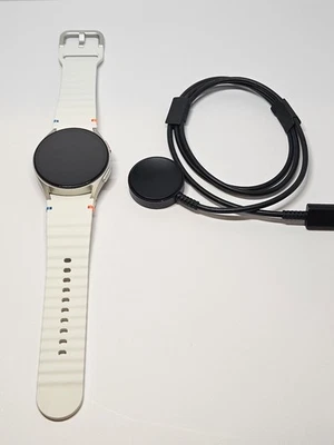 NEW Samsung Galaxy Watch 7 - 40mm Cream Smartwatch SM-L300 Wi-Fi GPS Bluetooth - Image 1 of 4