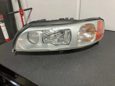 2004-2007 年沃尔沃 S60R V70R 司机侧灯完整带灯泡 — 第 1/4 张图片