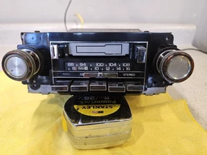 1978-1987 Chevy GMC Truck Camaro TransAM Oldsmobile GM Delco AM FM Stereo Radio - Picture 1 of 4
