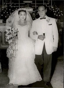 1956 Original Photo wedding Boston Holy Cathedral boxer Joey Cam Mary Mirabile - Picture 1 of 2