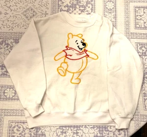 Winnie The Pooh Sweatshirt. Embroidered. Size Girls Large - Picture 1 of 3