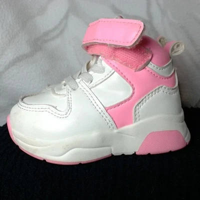 Zapatillas altas Stepping Stones Baby - Talla 4 - Rosa y Blanco - Usadas Buenas Foto 1 de 4