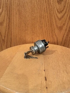 INTERRUPTOR DE ENCENDIDO POLLAK 192-3 CON 2 LLAVES - Limpieza de garaje Oferta ¡Encuentra!! - Imagen 1 de 6