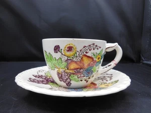 Vintage Vernon Kilns "Fruitdale" - Cup and Saucer - Picture 1 of 5
