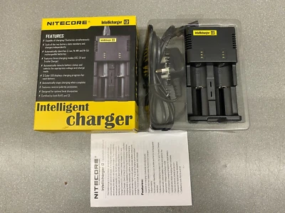 Nitecore i2 Intellicharger Akku Ladegerät UK Stecker - Originalverpackt / NEU - Bild 1 von 4