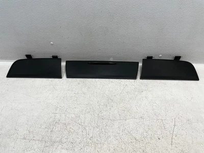 13-16 Mercedes SL550 SL400 R231 Barra antivuelco trasera Cubierta Panel Borde Negro 1587 OEM Foto 1 de 4