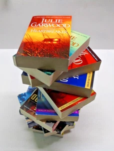 Julie Garwood, Buchanan-Renard Almost Complete Series Books 1-12 Paperback New - Picture 1 of 14