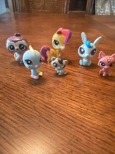 Littlest Pet Shop Lot Of 6 Sloth Deer Rabbit Parakeet Raccoon Horse EUC - Picture 1 of 16