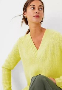 Ann Taylor Ribbed V-Neck Sweater Size S nwt - Picture 1 of 3