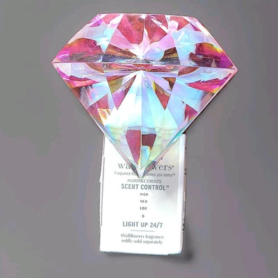 Iridescent Diamond Bath and Body works wallflowers plug-in diffuser !! Cute!! - Image 1 of 3