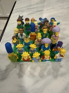 LEGO MINIFIGS - The Simpsons Lot of 27 Mini figures - Picture 1 of 9