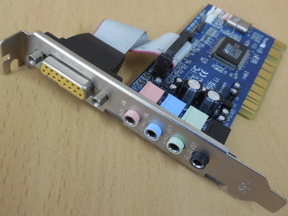 Hercules Gamesurround Muse Lt World 4.1 channel CMI8738 Retro PCI Soundkarte*s12 - Bild 1 von 3