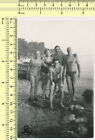 148 malles sans chemise pour hommes bikini femmes hommes hommes hommes hommes groupe plage photo vintage